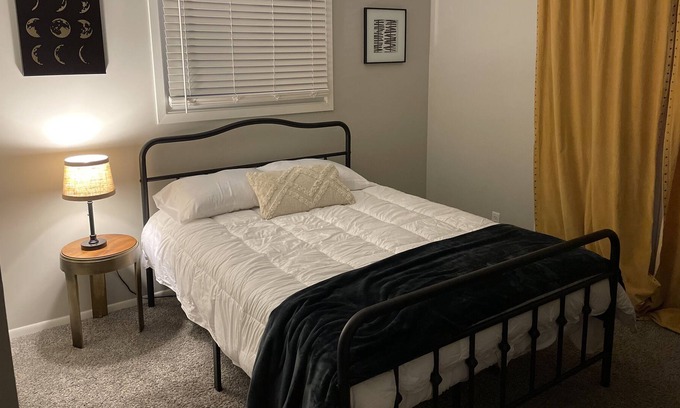 Kenosha Casa | Lakeshore Area Home Between The Big Cities
