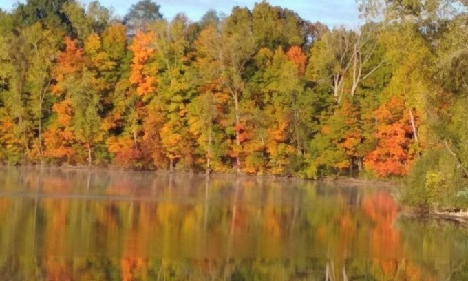 Pioneer Casa | Lakeshore Escape: 3-bedroom, pet friendly home, 10 min from Turnpike