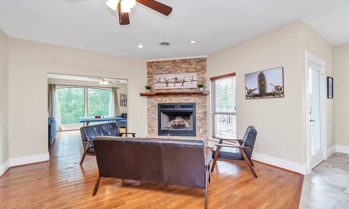 Lake Houston Apartamento | Lakeshore Escape with Breathtaking View