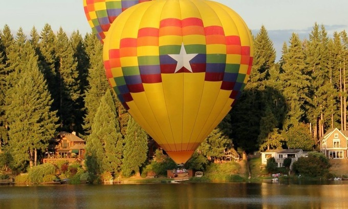 Woodinville Casa | Lakeside Apartment - Picturesque and Peaceful