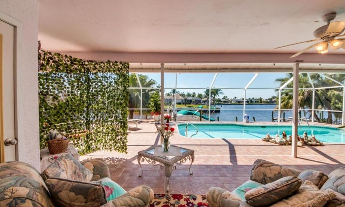 Cape Coral Casa | Lakeside at Cat Cay - Cape Coral - Roelens Vacations