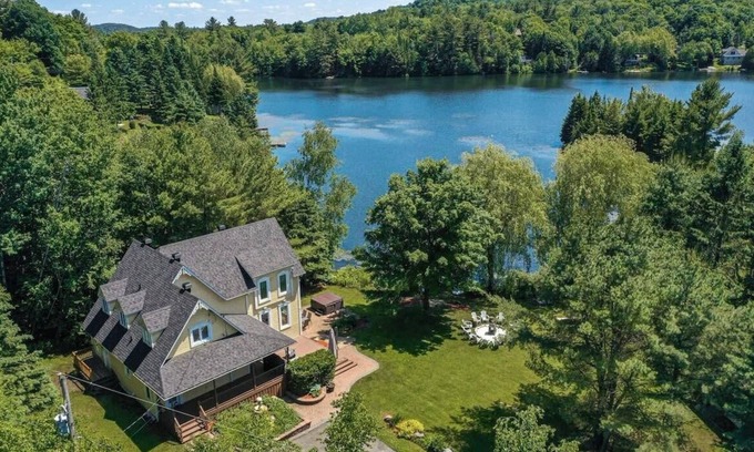 Prevost Casa | Lakeside Beauty CITQ 312629