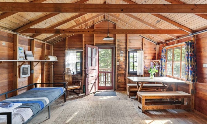 Bremen Cabina | Lakeside Cabin Stay