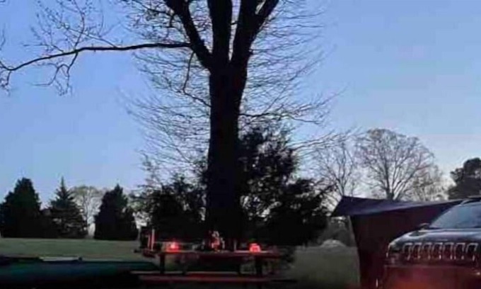 Leesville Alquiler De RV | Lakeside Camp Site!