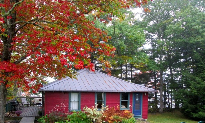 Warren Cabaña | Lakeside Cottage en MidCoast Maine
