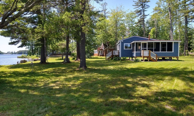 Litchfield Cabaña | Lakeside Cottage On Tacoma lakes
