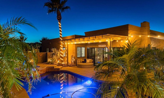Lake Havasu City Casa | Lakeside Entertainment Oasis W/ Heated Pool & Spa