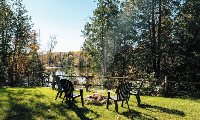 Chertsey Chalet De Esquí | Le Plein Sud: Lake access, spa & nearby activities