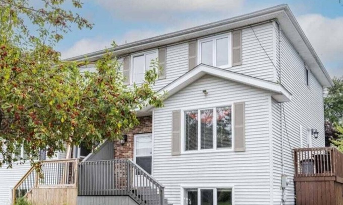Timberlea Casa | Lakeside Haven Bright and cozy