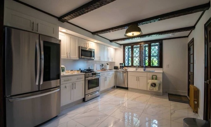 Walton Park Cabaña | Incredible Ranch in the Woods - Lake View - Peace and Luxury!