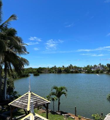 Mahebourg Casa | Lakeside Holidays