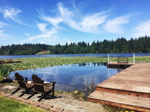 Eatonville Casa | Lakeside Living Suite! Mt Rainier, Nwtrek, Jblm
