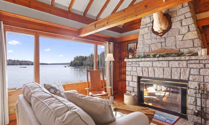 Ellsworth Casa | Lakeside Lodge! Summa