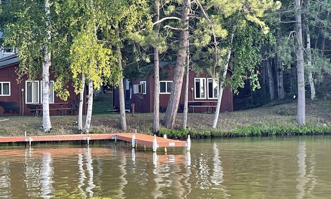 Phillips Cabina | Lakeside, Long Lake Cabin #1! | 1 Bed, 1 Bath