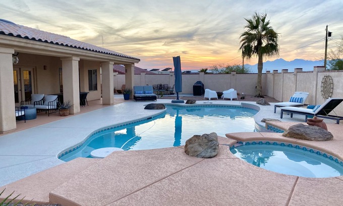 Lake Havasu City Casa | Lakeside Luxe - Private Pool Home