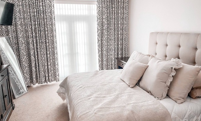 Culver Condominio | Beautiful luxury family condo on the lake! Mins from Downtown!