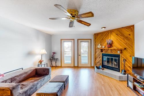 Lake Delton Apartamento | Lakeside Luxury