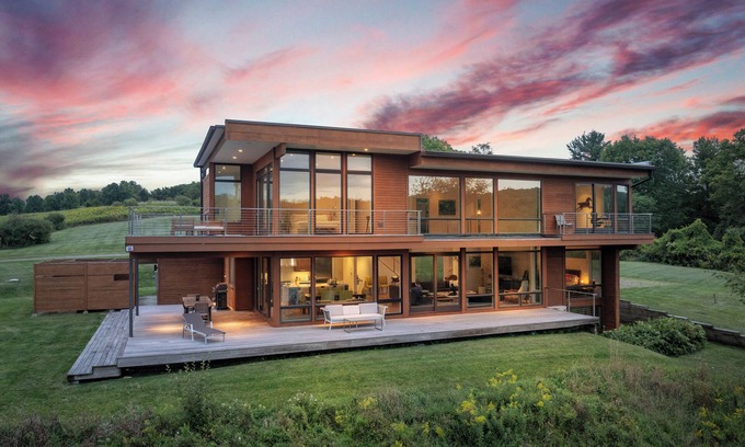 Copake Lake Casa | Lakeside Modern Escape Gym Kayaks Fireplace