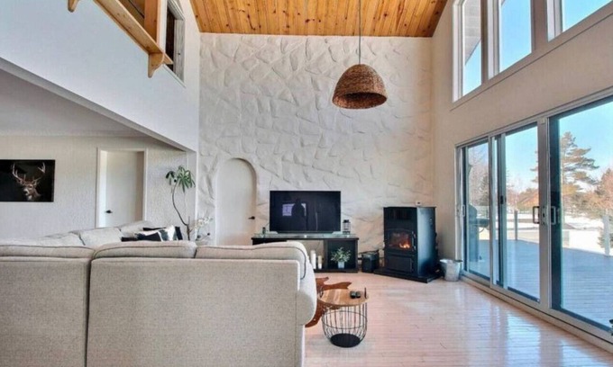 Mauricie Casa | Lakeside & Private Beach