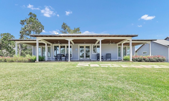 Athens Casa | Lakeside Ranch Cabin, Trails, Firepit & Fall Views