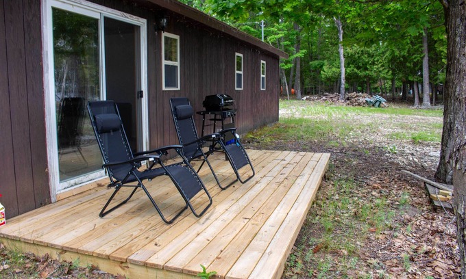 Bois Blanc Island Cabina | Lakeside Retreat – Twin Lakes Cabin, Bois Blanc Island
