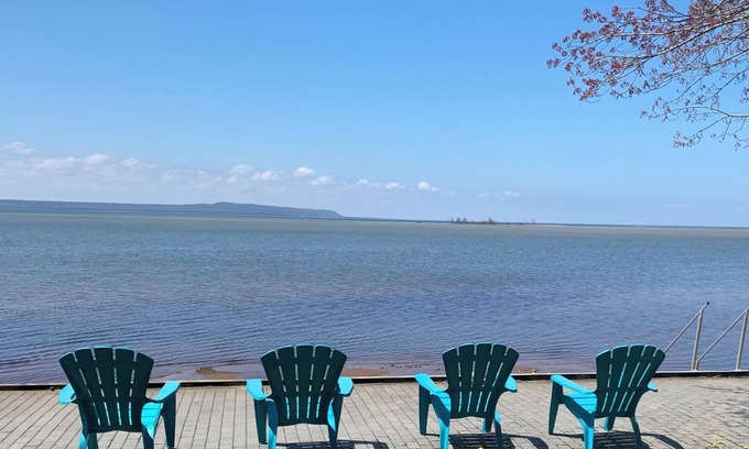 Algoma District Casa | Lake House Living Close to the City. Pet Friendly!