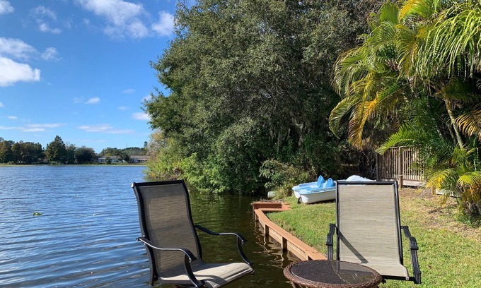 Seven Springs Homes Casa | Lakeside retreat