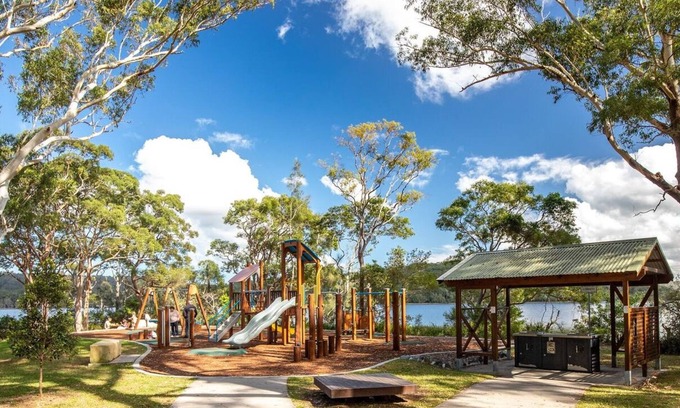 Smiths Lake Casa | Lakeside Retreat @ Smiths Lake
