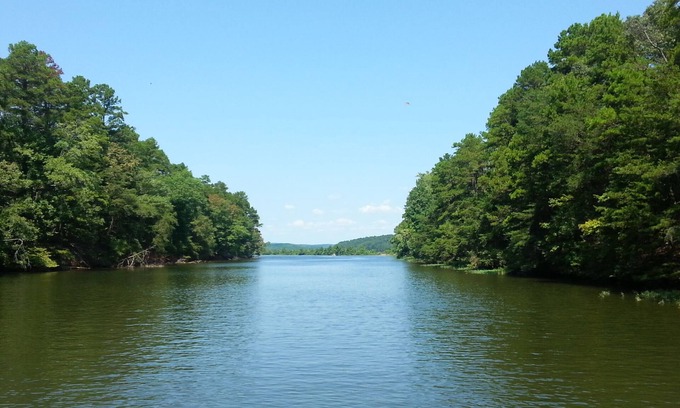 New London Cabaña | Lakeside retreat with private dock on Palmerville Lake!