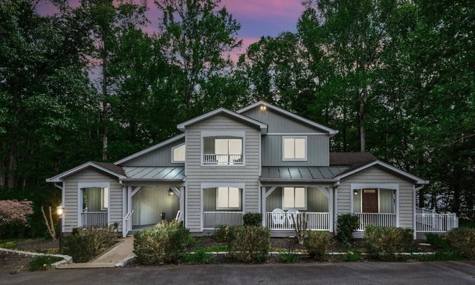 Morgan II Casa | Lakeside Royale