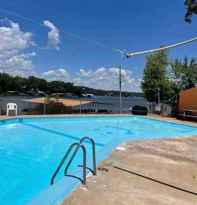 Lake Ozark Casa | Lakeside Stay For Two By Wet Feet Retreats