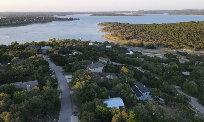 Canyon Lake Casa | Lakeside Water View Haven: BOAT Rental, Catering & Babysitter