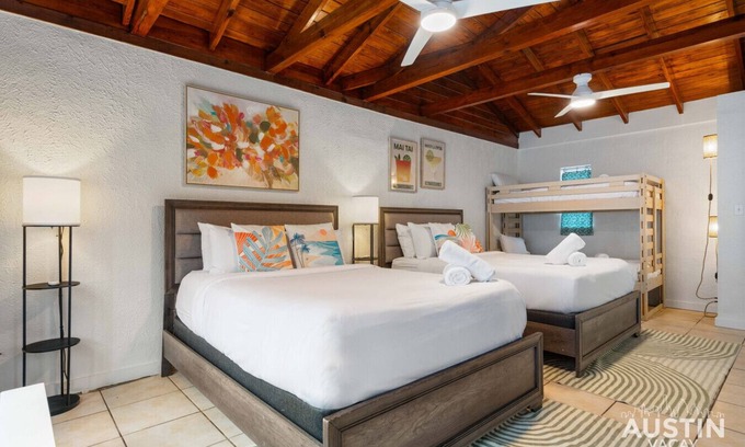 Volente Apartamento | Steps to Lake Travis ✦ Waterpark, Slides & Pools ✦ Patio, Firepit & Grill