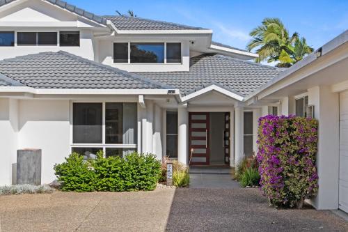 Westlake Apartamento | Lakeview Bliss, Black Swans, Golf Retreat in Brisbane
