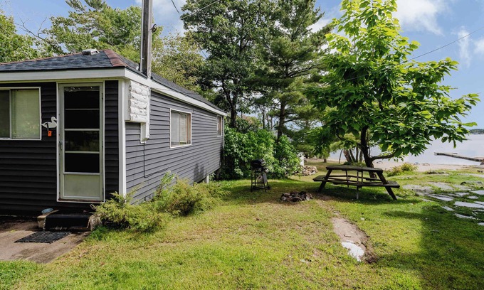 Carling Cabina | Lakeview Cabin in Georgian Bay - Rockwood #1