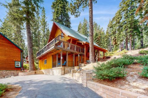 Tahoma Casa | Lakeview Cabin