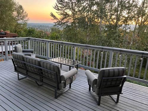 South Beacon Hill Casa | Lakeview Home by Lightrail Downtown & Airport