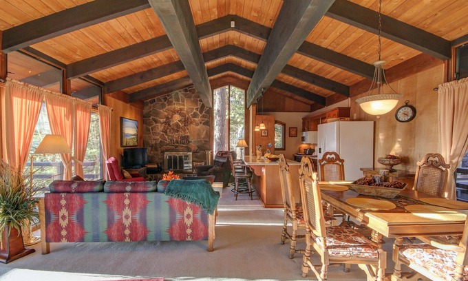 Incline Village Casa | Margie's Hideaway: Lakeview Home en Incline Village, ubicación privilegiada en Lake Tahoe Prime