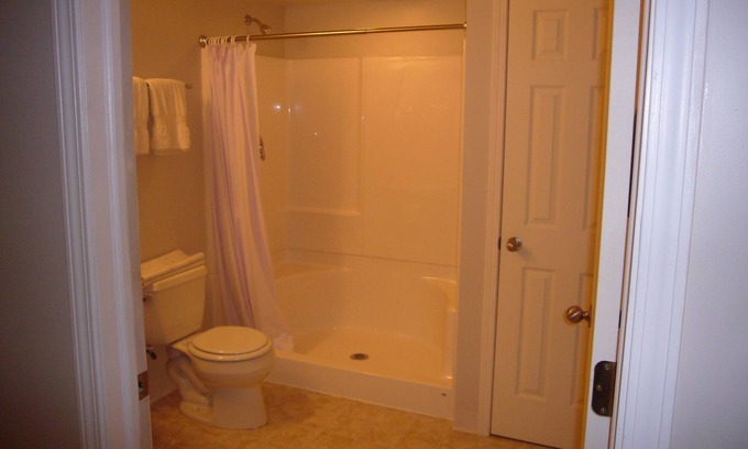 Como Casa | Lakeview Home w loft, y opcional 2br cabaña de al lado, tiene capacidad para 18!