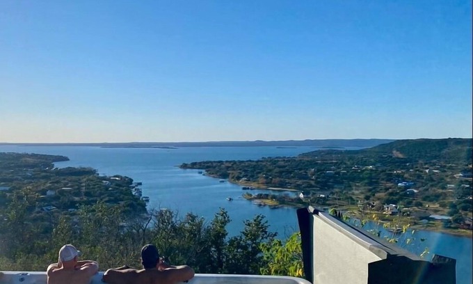 Burnet Casa | Lakeview Lodge on Spider Mountain