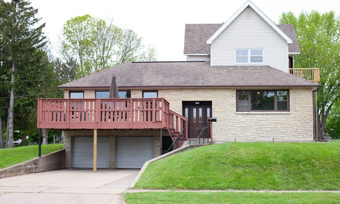 Mondovi Casa | Lakeview Mondovi Home