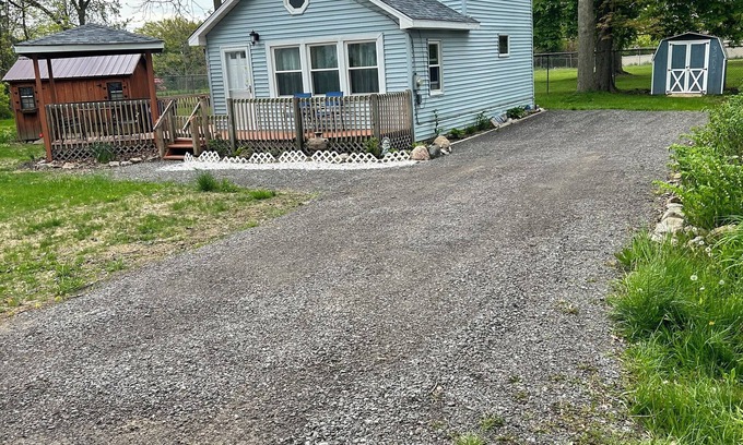 Wilson Casa | Lakeview Ontario Cottage