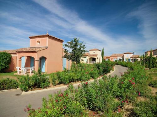 Homps Casa | Lakeview Villa with Garden