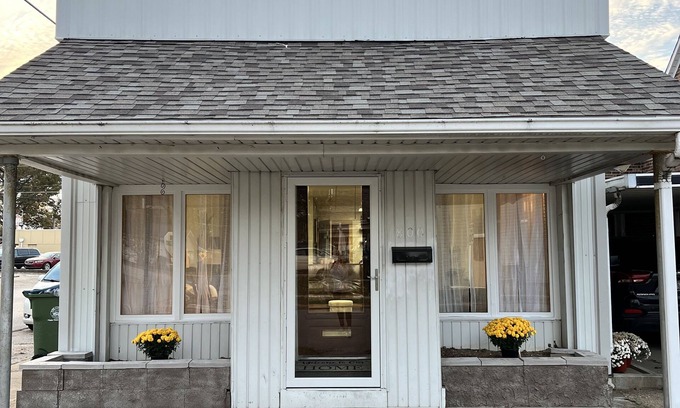 Sullivan Casa | LakeWay II- 4 min from US-41 and Lake Sullivan