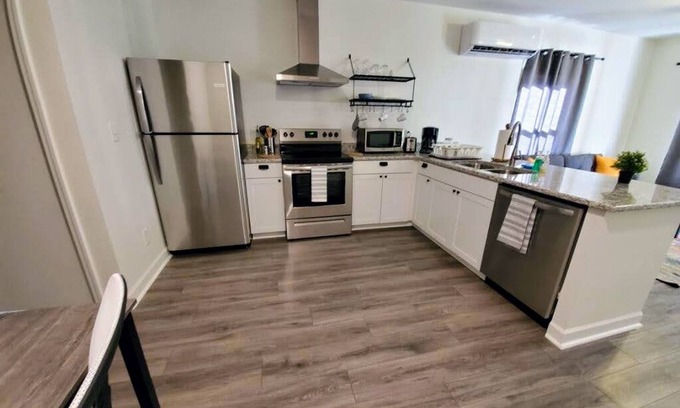 Durham Apartamento | Lakewood Lyon Park Renovated Cottage Near Duke 28A
