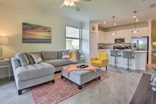 Lakewood Ranch Apartamento | Lakewood Natl Golf Club Condo with Lake Views!