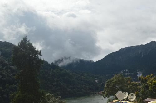 Mallital Casa | Lakshmi Kutteer Homestay