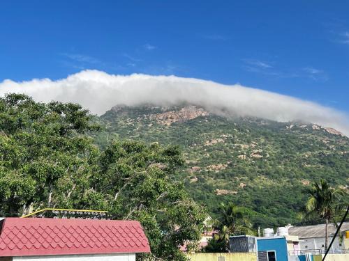Tiruvannamalai Casa | Lakshmi Nivas,Home Stay,Hill Breeze