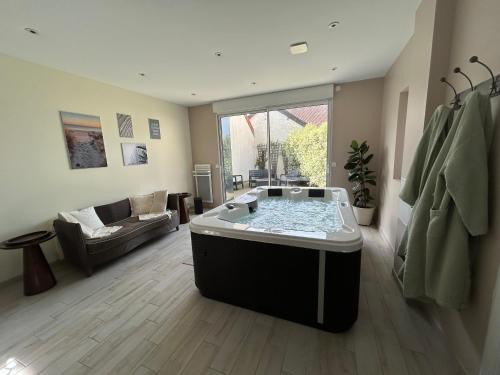 Denneville Casa | lamaisonCVL à 3km de la mer