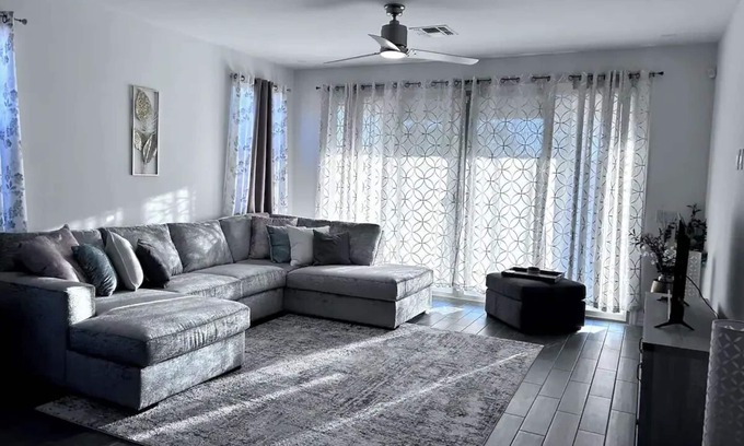 Arizola Casa | Lamar Place house with WiFi, AC in charming Casa Grande